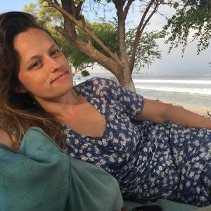 Meet your Posher, Abbey